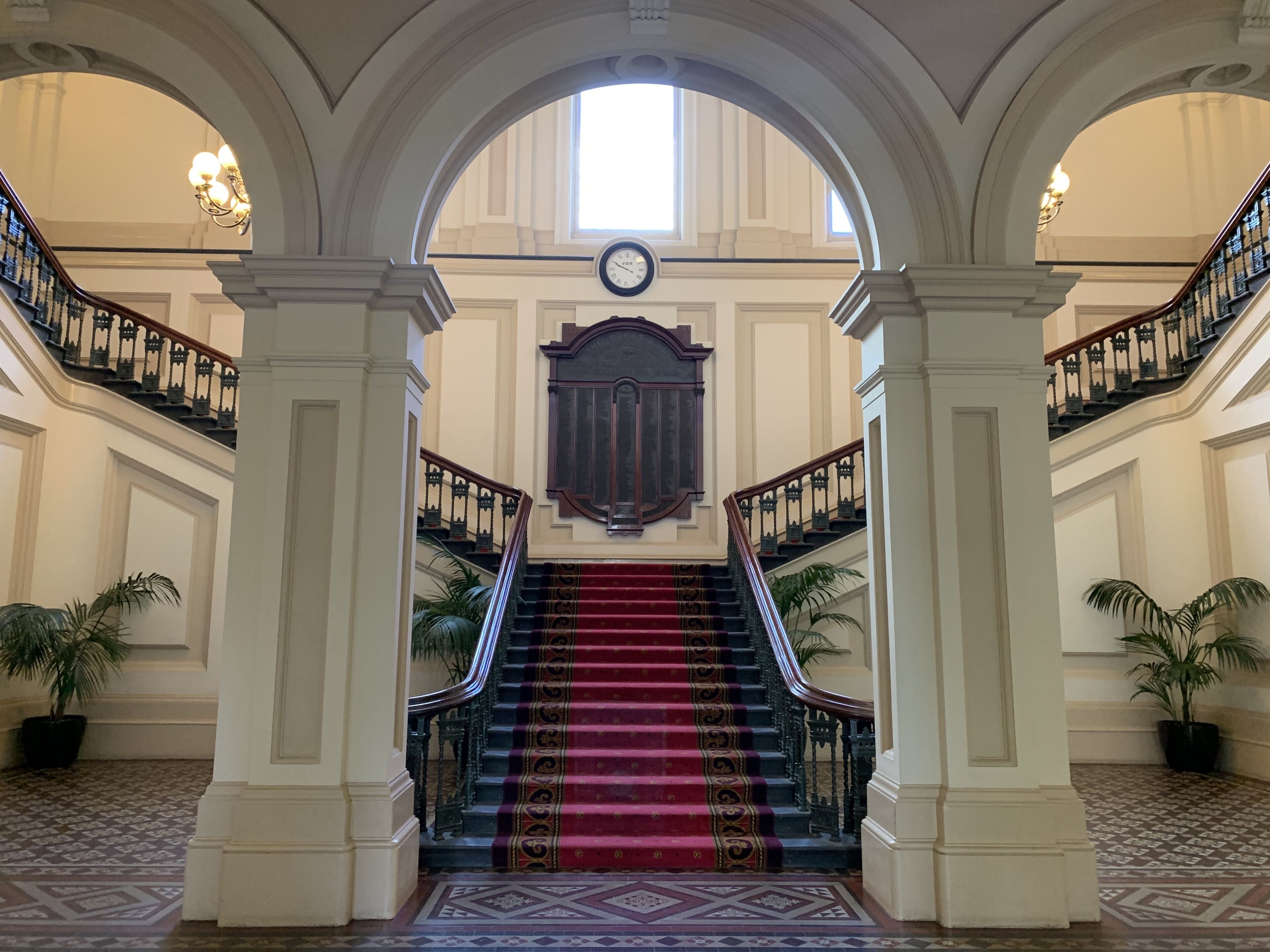 Heritage Apartment with Pool and Parking
