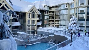 Pool - Mountain condo w/ pool & hot tub (Whistler)