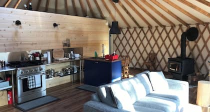 Kicking Horse Luxury Yurt with Hot Tub & Epic Views