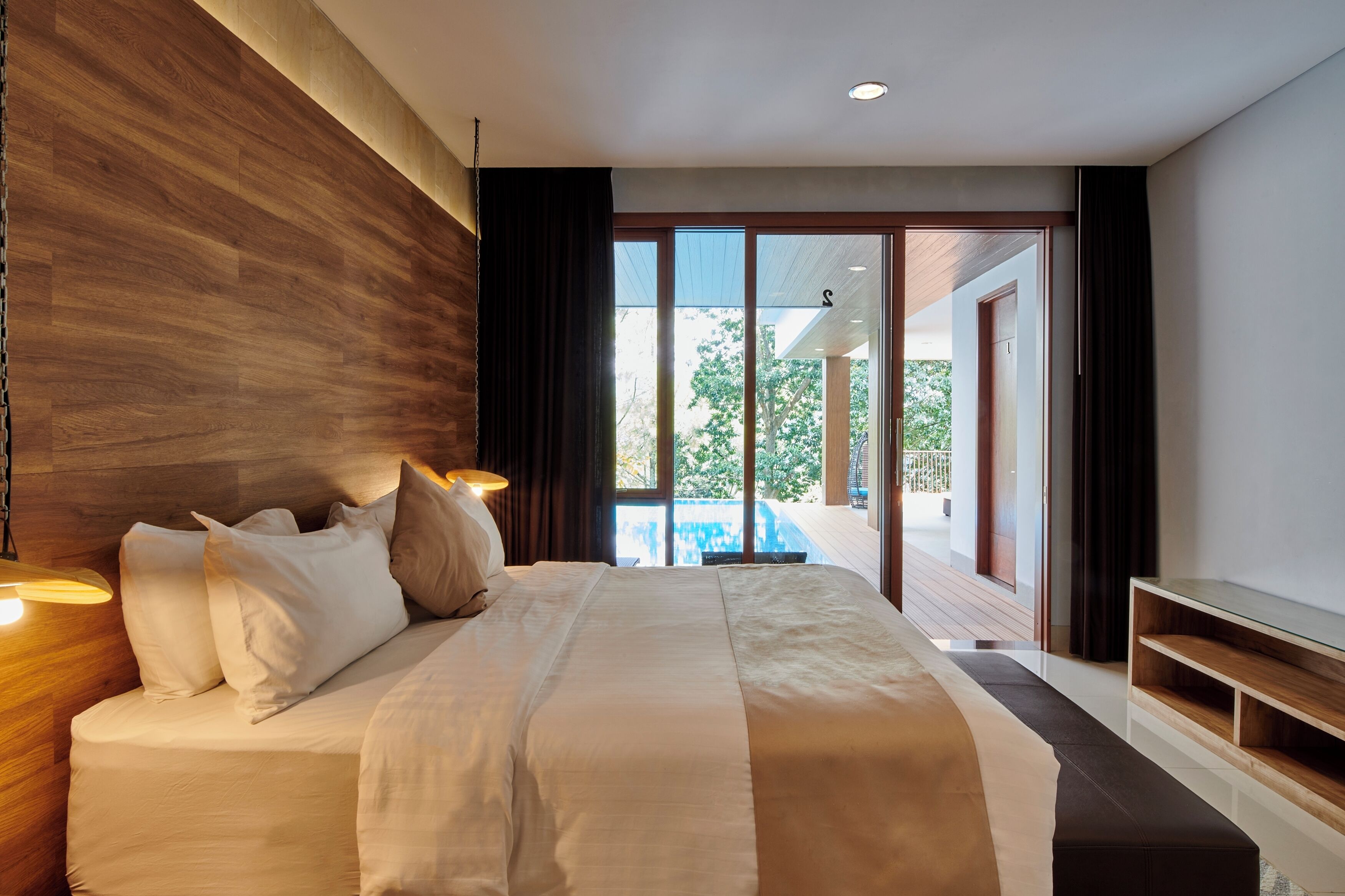 7 habitaciones, tabla de planchar con plancha y wifi gratis 
