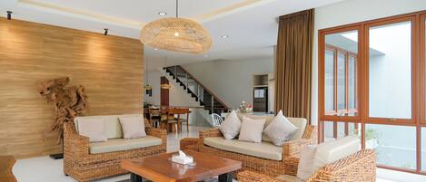 Familie villa | Woonruimte | Flatscreentelevisie