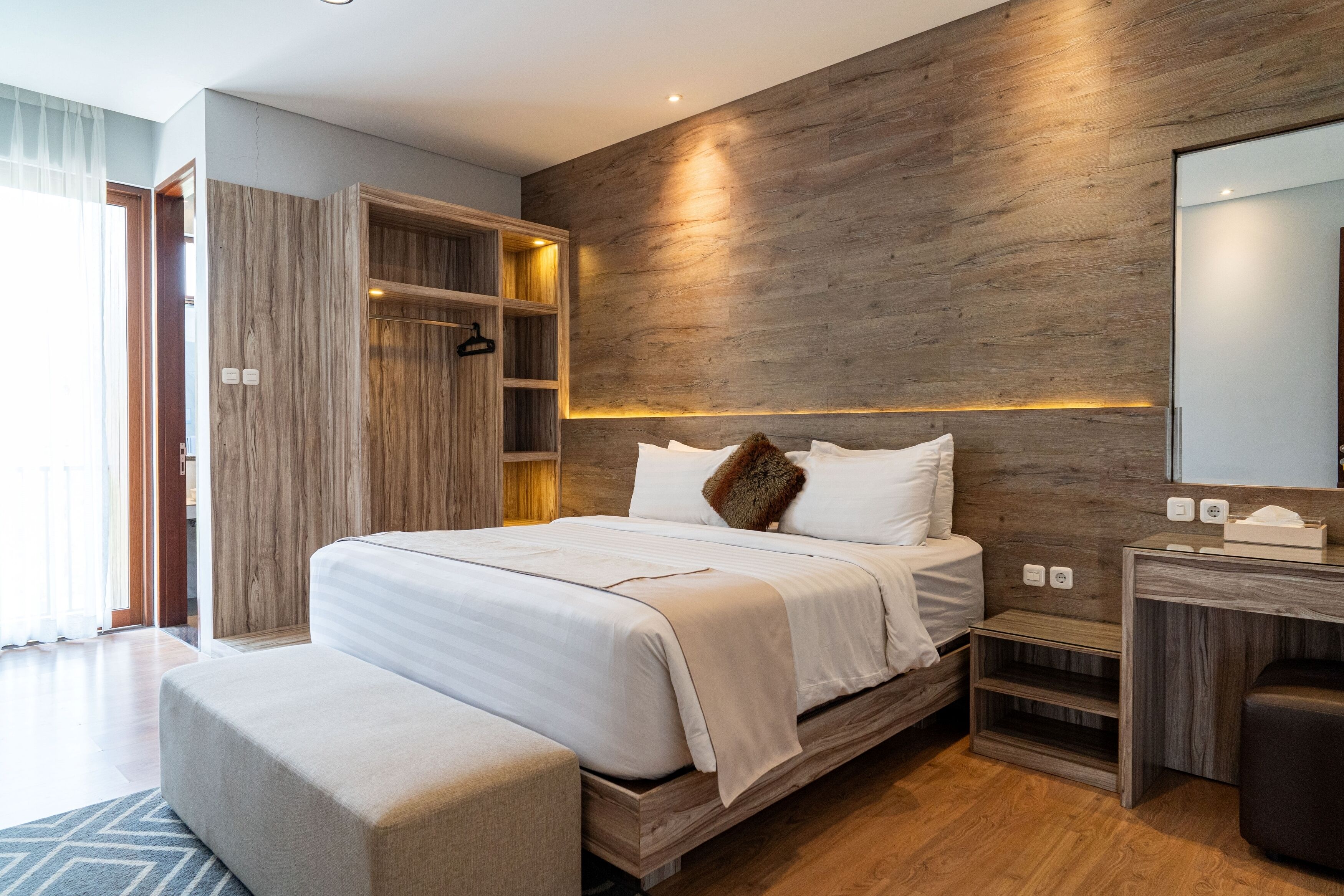 7 bedrooms, iron/ironing board, free WiFi, bed sheets