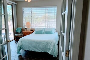 3 bedrooms, iron/ironing board, Internet, bed sheets