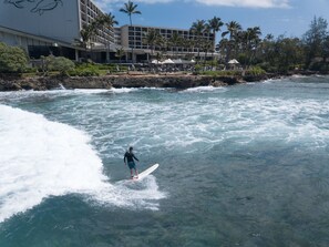 On the beach, sun-loungers, beach towels - SPRING REDUCED! Villa 109 Garden View Turtle Bay (Kahuku)