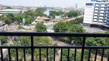 Apartamento, 2 quartos | Vista do quarto