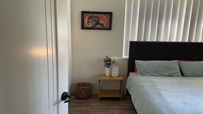 2 bedrooms, WiFi, bed sheets