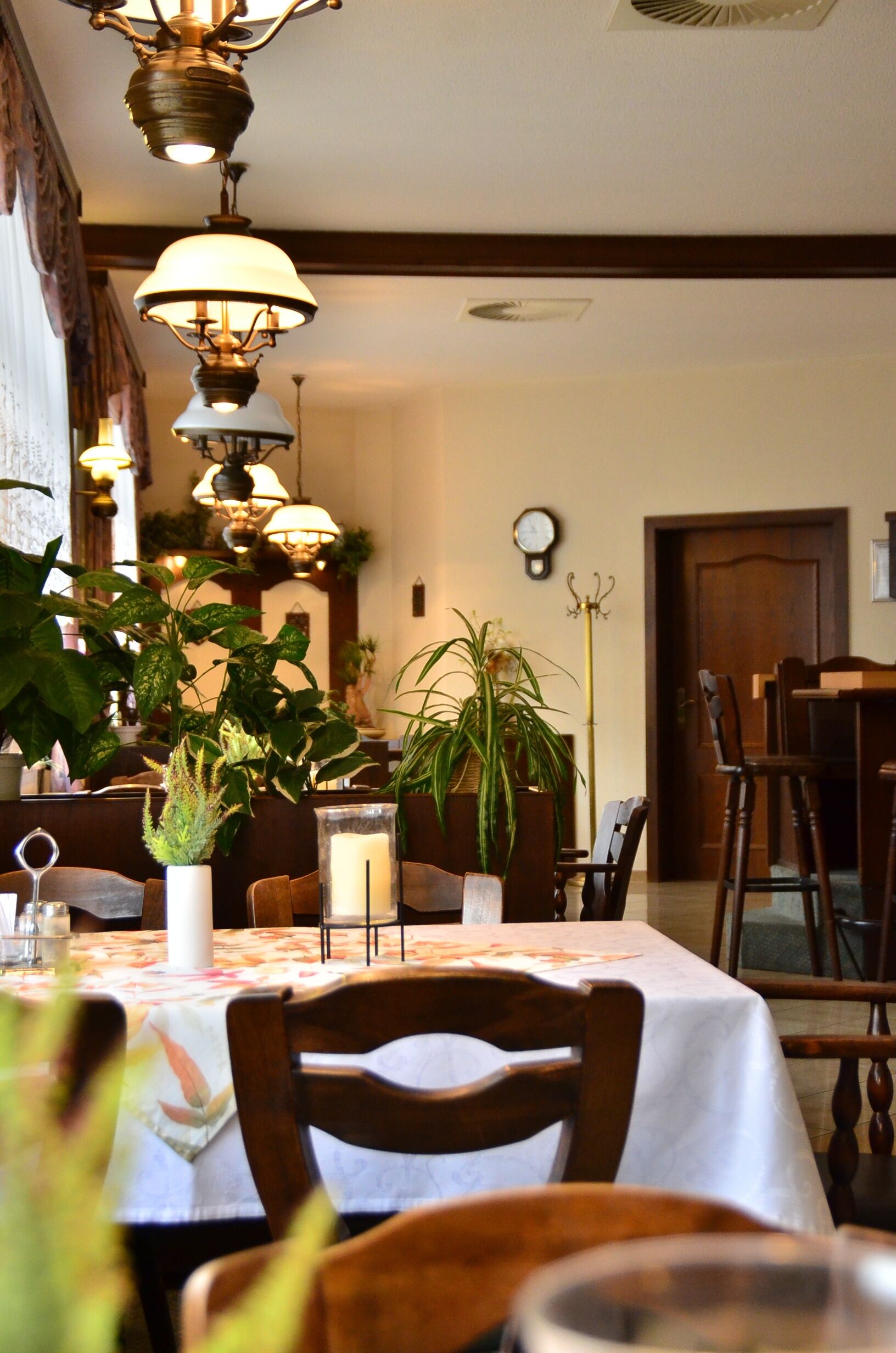 Breakfast, lunch, dinner served; German cuisine 