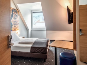 Bureau, chambres insonorisées, Wi-Fi gratuit, draps fournis