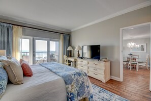 1 bedroom, iron/ironing board, WiFi, bed sheets - Sandcastle Retreat - Hosted by Moore AI Rentals (Fernandina Beach)