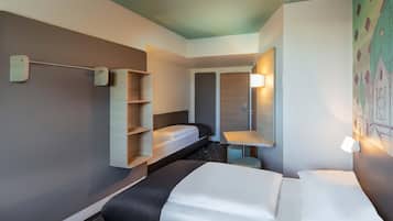 Schreibtisch, schallisolierte Zimmer, kostenloses WLAN, Bettwäsche