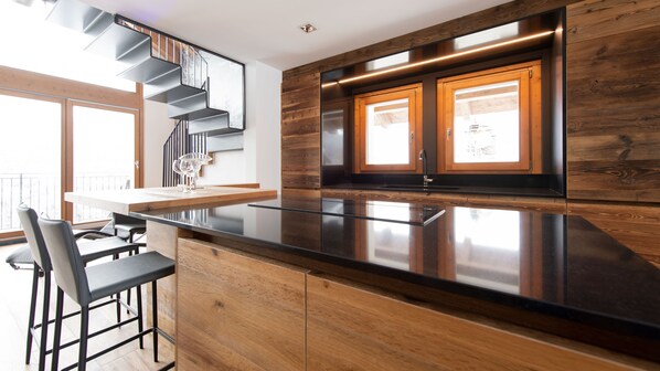 Appartement, 2 chambres, baignoire à remous (Abete) | Cuisine privée | Réfrigérateur grande capacité avec congélateur, un four