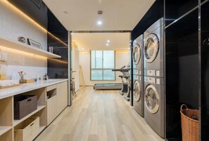 Laundry room - Starway Hotel (Shanghai Anting Metro Station) (SHANGHAI)