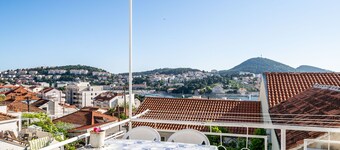 Apartment & Rooms Alan