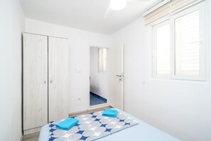 Double Room (Double Room 2)