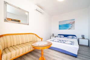 Apartment (One Bedroom Apartment)