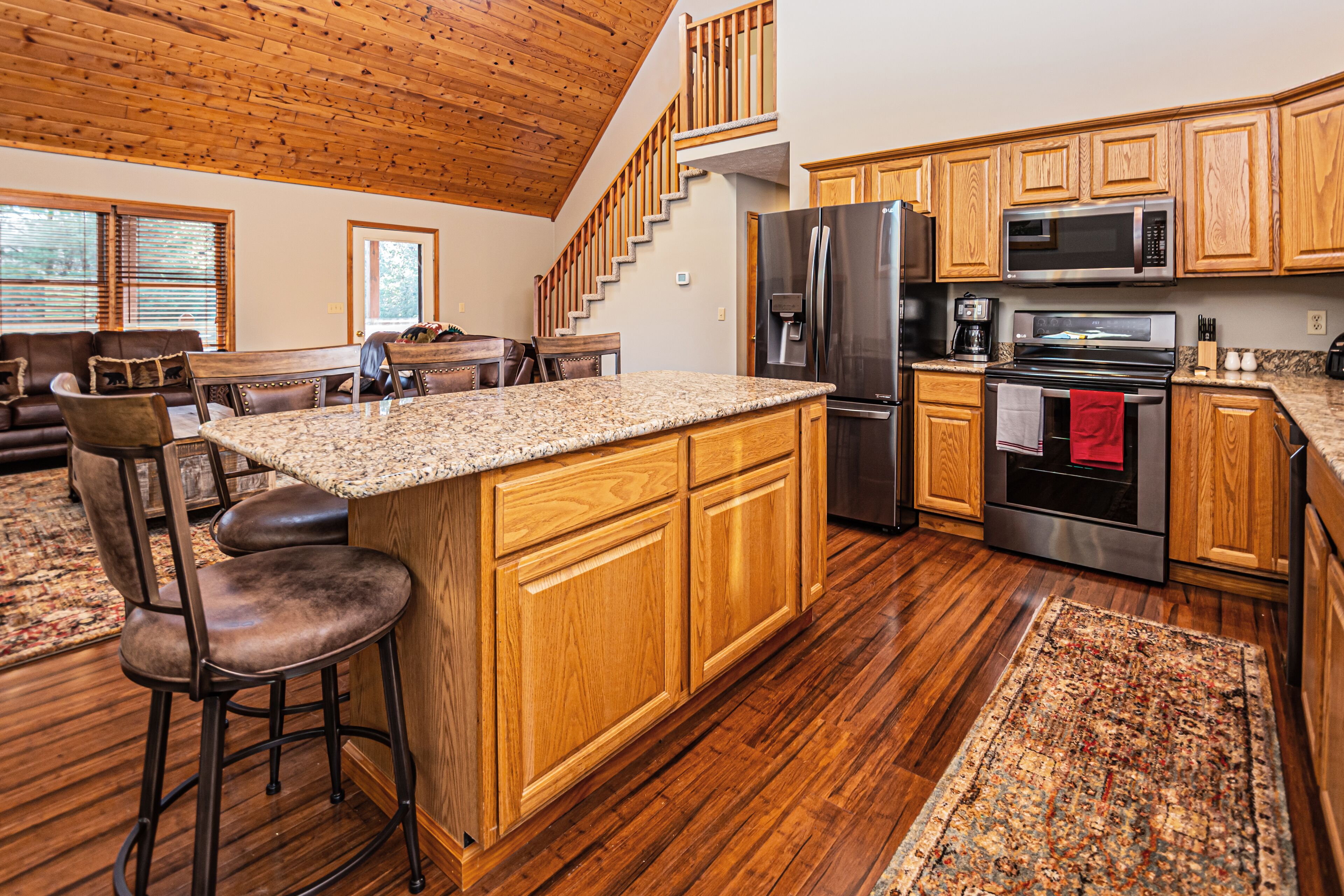 Dancing Bear Lodge | Dog Friendly, Near Activities