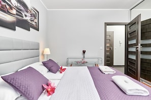 Apartment, 1 Bedroom, Kitchen | 1 bedroom, iron/ironing board, bed sheets