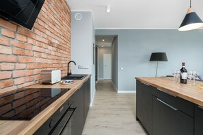 Private kitchen - Apartment Poznan Krancowa by Renters (Poznan)