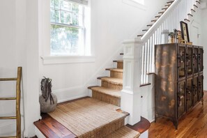 Interior - Edgy Overlook by Minty Living (Atlanta)