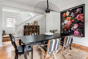 Dining - Edgy Overlook (Atlanta)