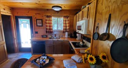 Majestic Peak - Mountain Views and Lake Access