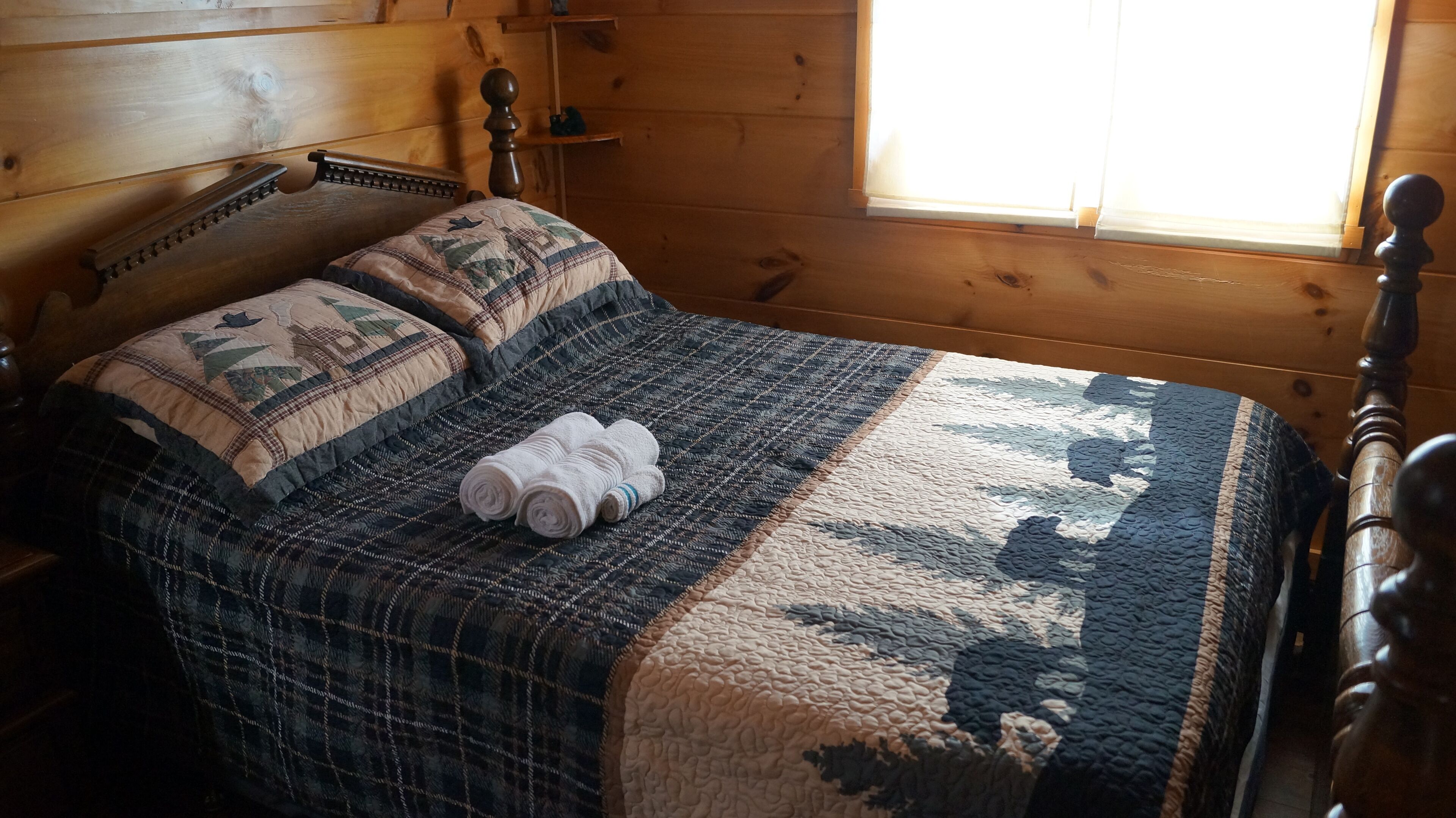 Majestic Peak - Mountain Views and Lake Access