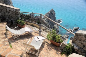 Property grounds - Casa il Night, for 2 people, with amazing sea view and access to the beach (Ricadi - Capo Vaticano)