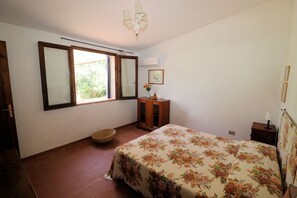 1 habitación, wifi y ropa de cama