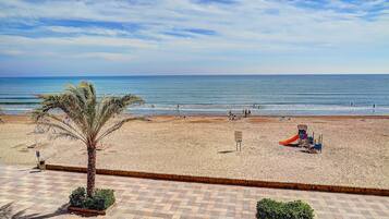 Accommodatie ligt op het strand