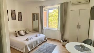 Estúdio standard | Ferros/tábuas de passar roupa, Wi-Fi de cortesia, roupa de cama