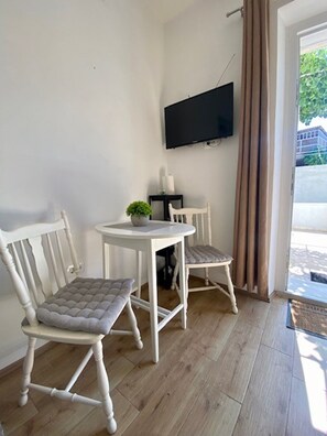 城市开间 | 起居区 | 电视