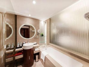 Bathroom - Hotel Maximilian by Steigenberger (Beijing)