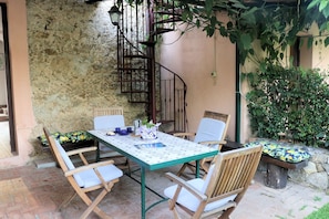 Ristorazione all'aperto
