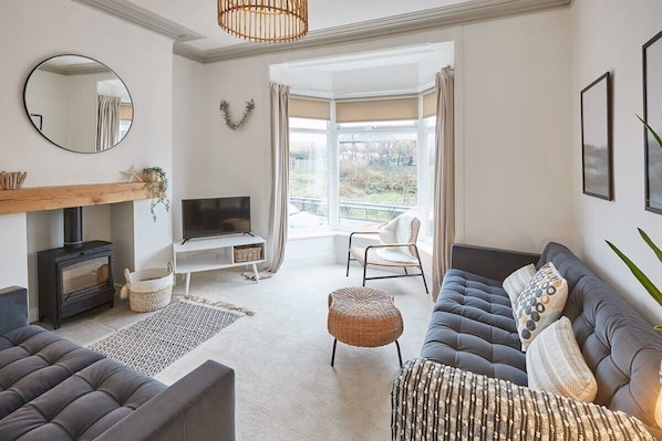 TV, fireplace, offices - Host & Stay | Retreat By The Sea (Marske-by-the-Sea)