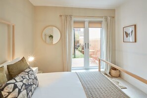 2 bedrooms, iron/ironing board, free WiFi, bed sheets - Host & Stay | Retreat By The Sea (Marske-by-the-Sea)