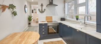 Host & Stay | Retreat By The Sea