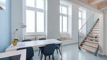 Apartment (2) | 1 bedroom, desk