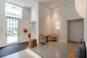 Unclassified image, 4 of 141, button - Vorgarten Apartments with Aircondition (Vienna)