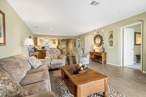 Smart TV, DVD player