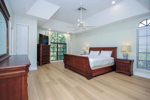 4 chambres, fer et planche à repasser, accès au Wi-Fi (inclus)