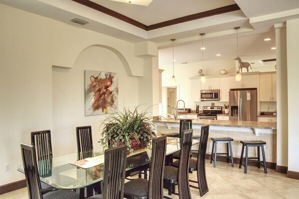 Luxury Townhome | In-room dining