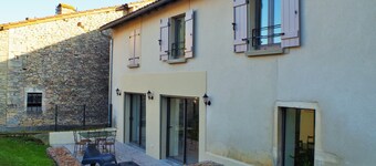 "La Maison d'Henriette" in Lugny