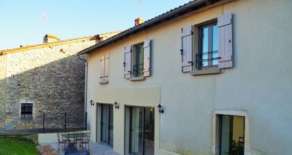 "La Maison d'Henriette" in Lugny