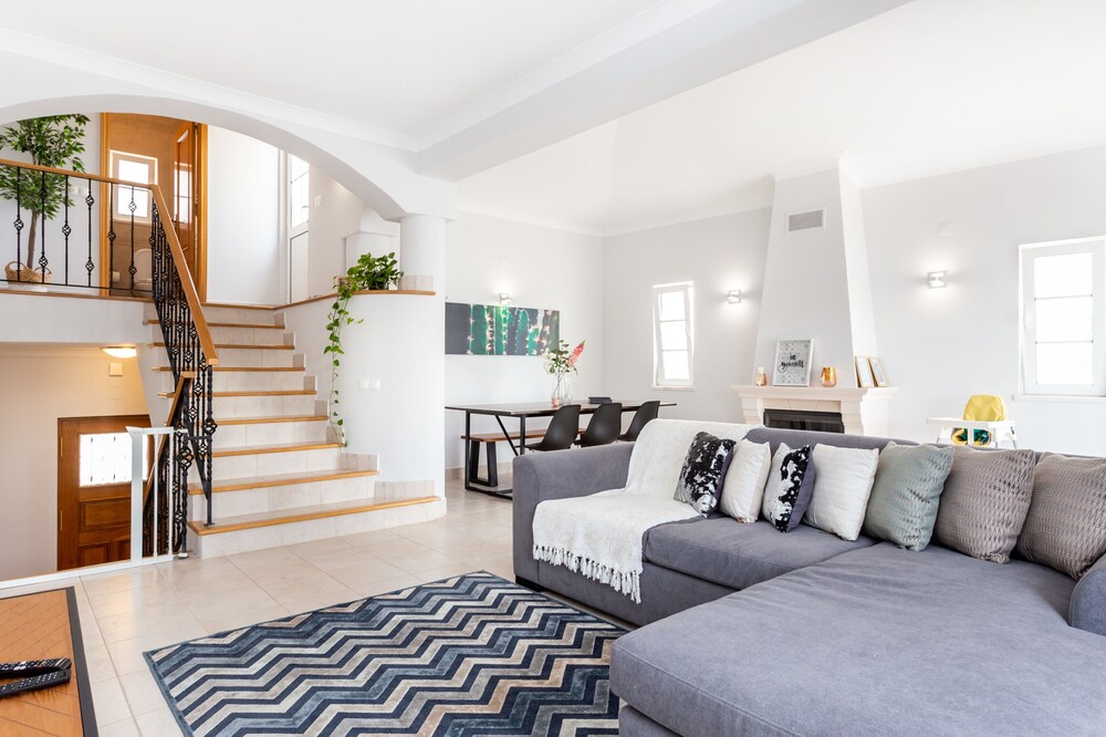 Newly refurbished townhouse with view on the golf
