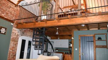 Cottage | 2 bedrooms, free WiFi, bed sheets