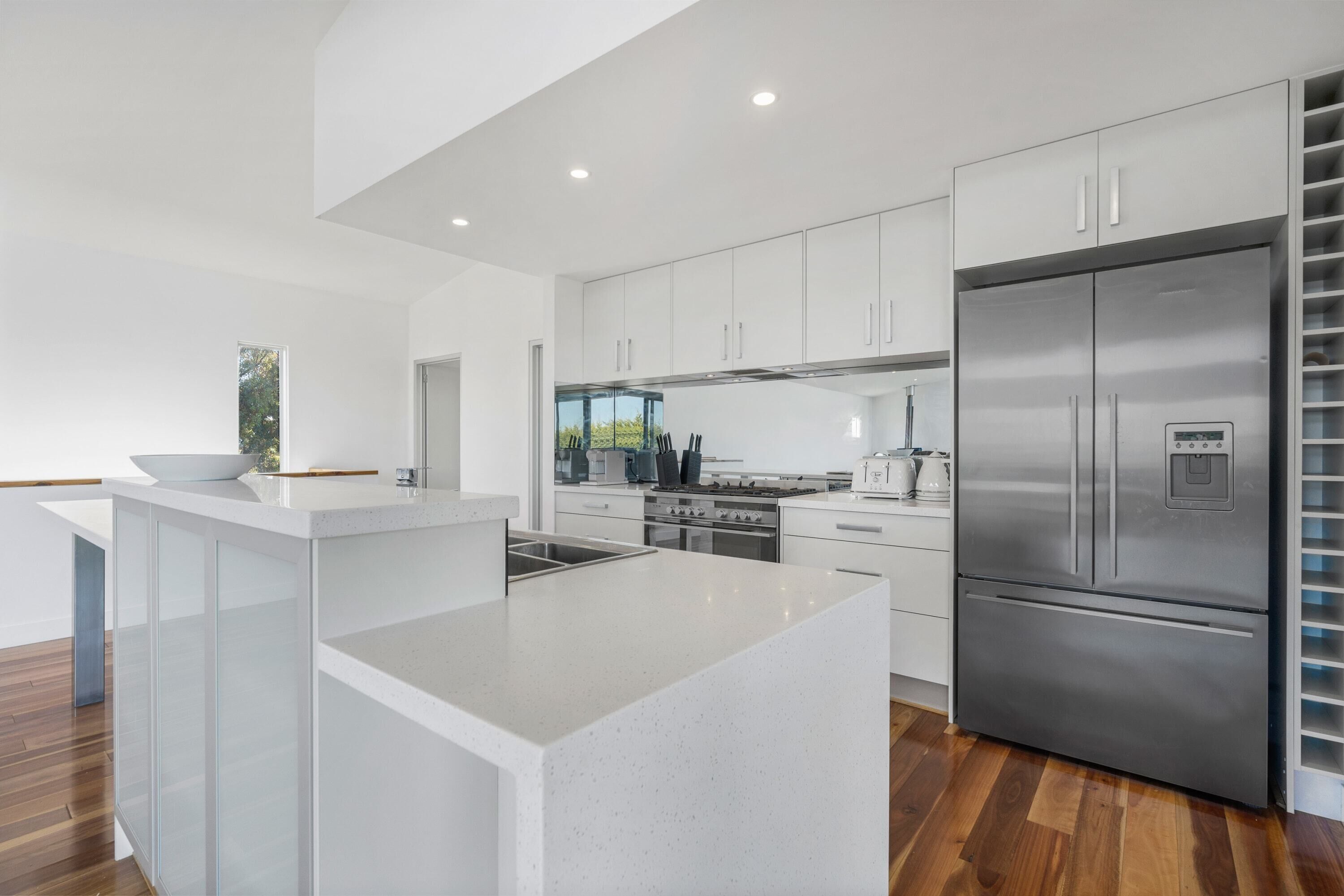 21 Ellensford - Wi-Fi - Pool - Family Friendly — image 6