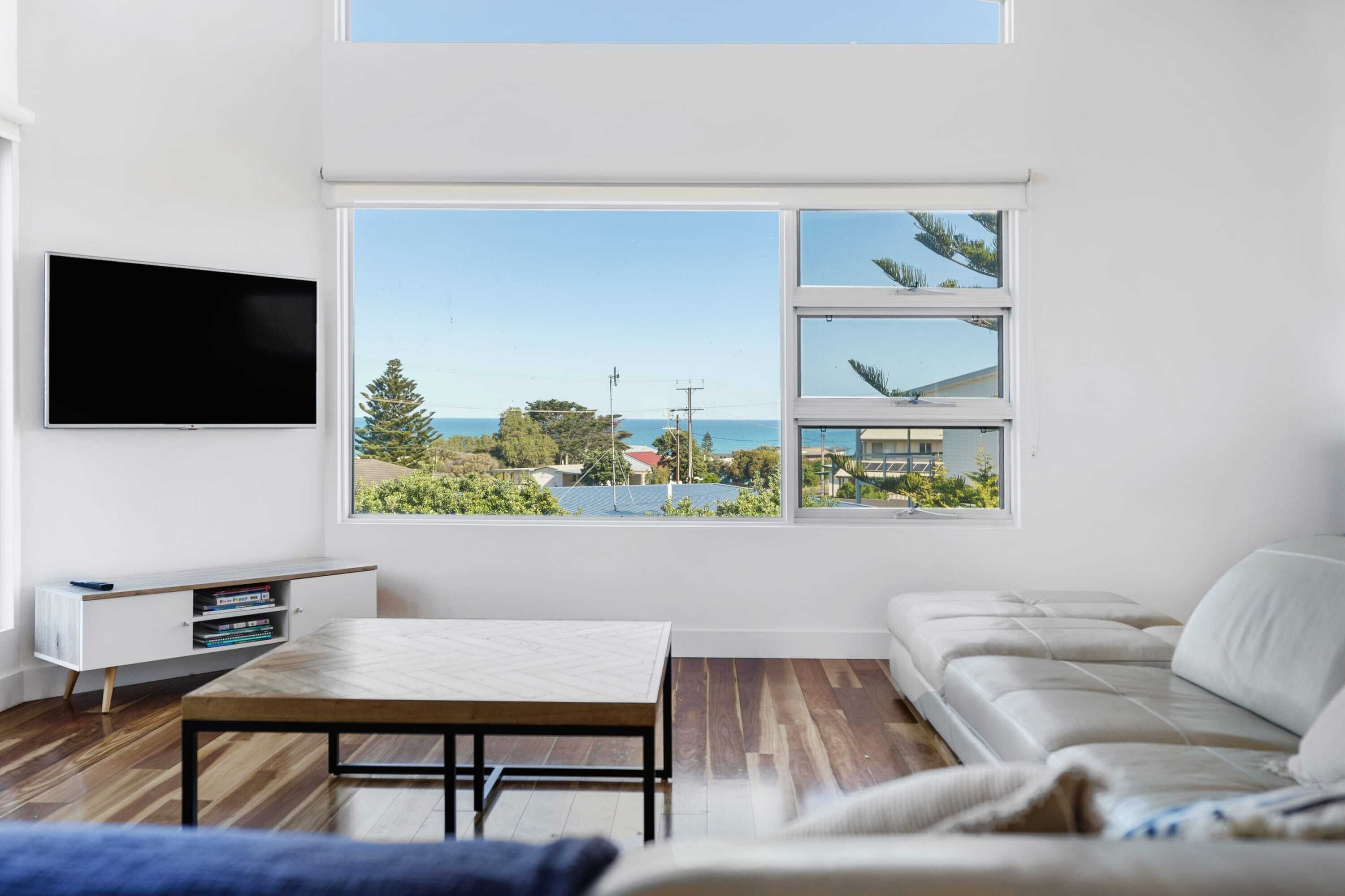 21 Ellensford - Wi-Fi - Pool - Family Friendly — image 3
