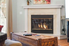 Interior - Golf Condo, Sleeps 6, Play a Round of Golf On-Site! Ticket Deals! (Branson)