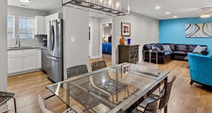 Close to Downtown, Modern 3 BR w/Driveway