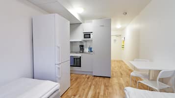 Studio, 2 Single Beds